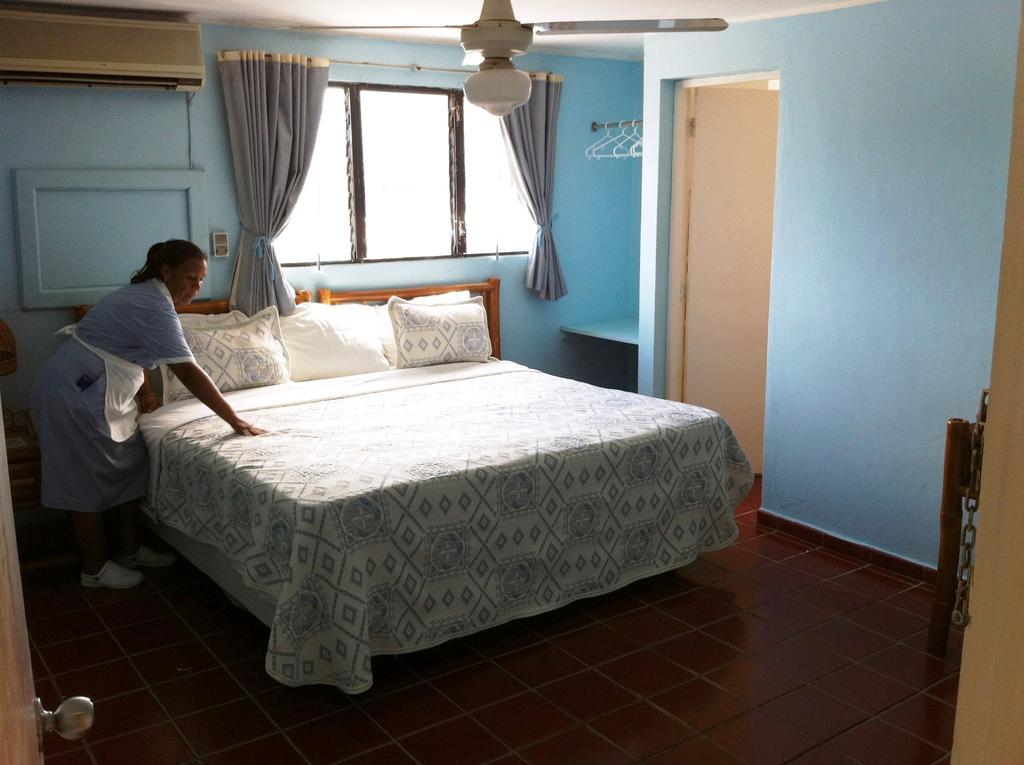Hotel Caribe Barahona Exteriör bild