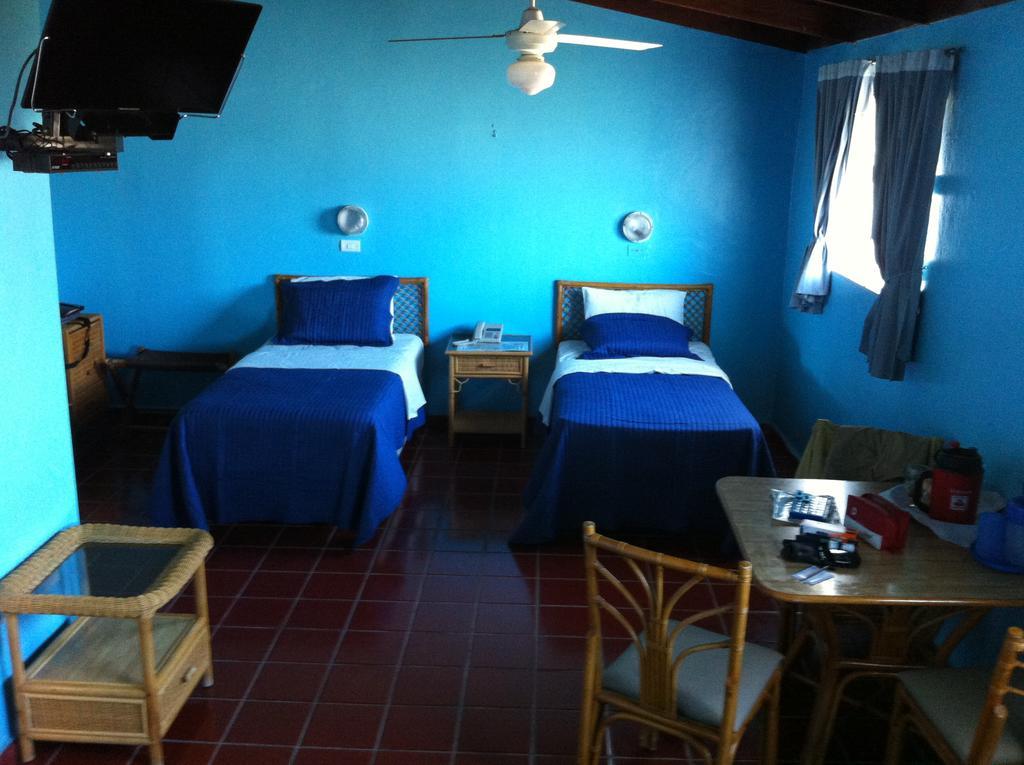 Hotel Caribe Barahona Exteriör bild