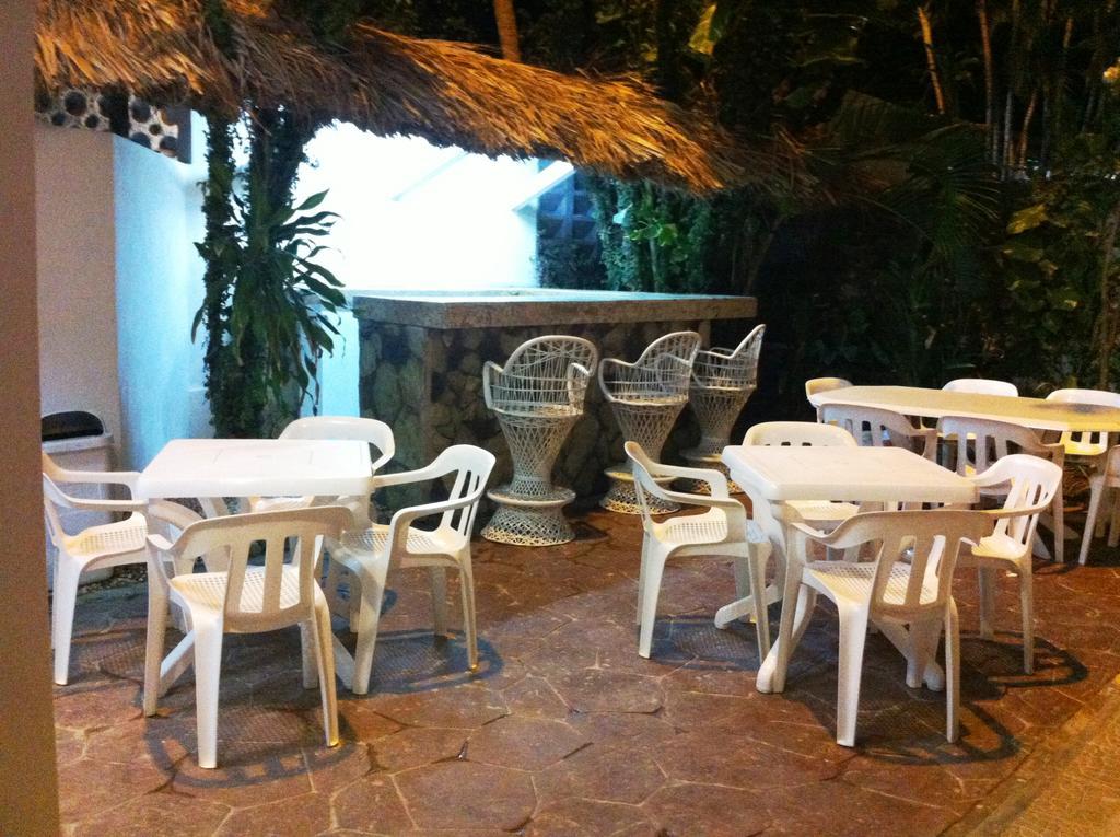 Hotel Caribe Barahona Exteriör bild