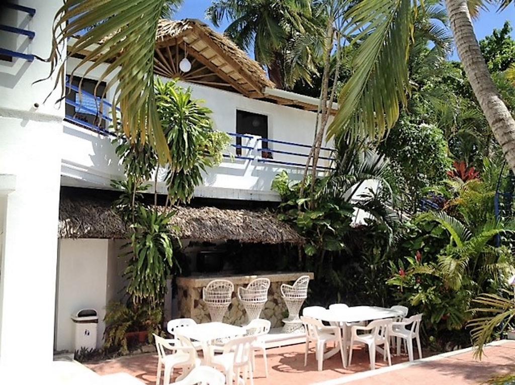 Hotel Caribe Barahona Exteriör bild