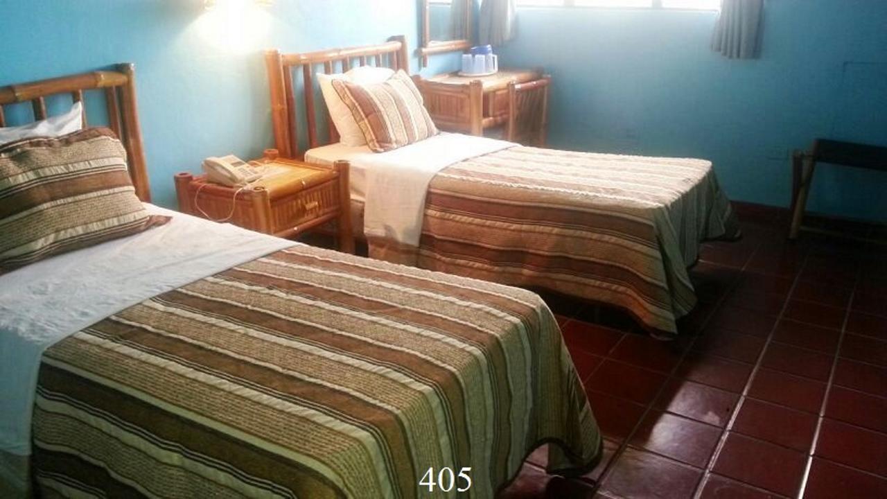 Hotel Caribe Barahona Exteriör bild
