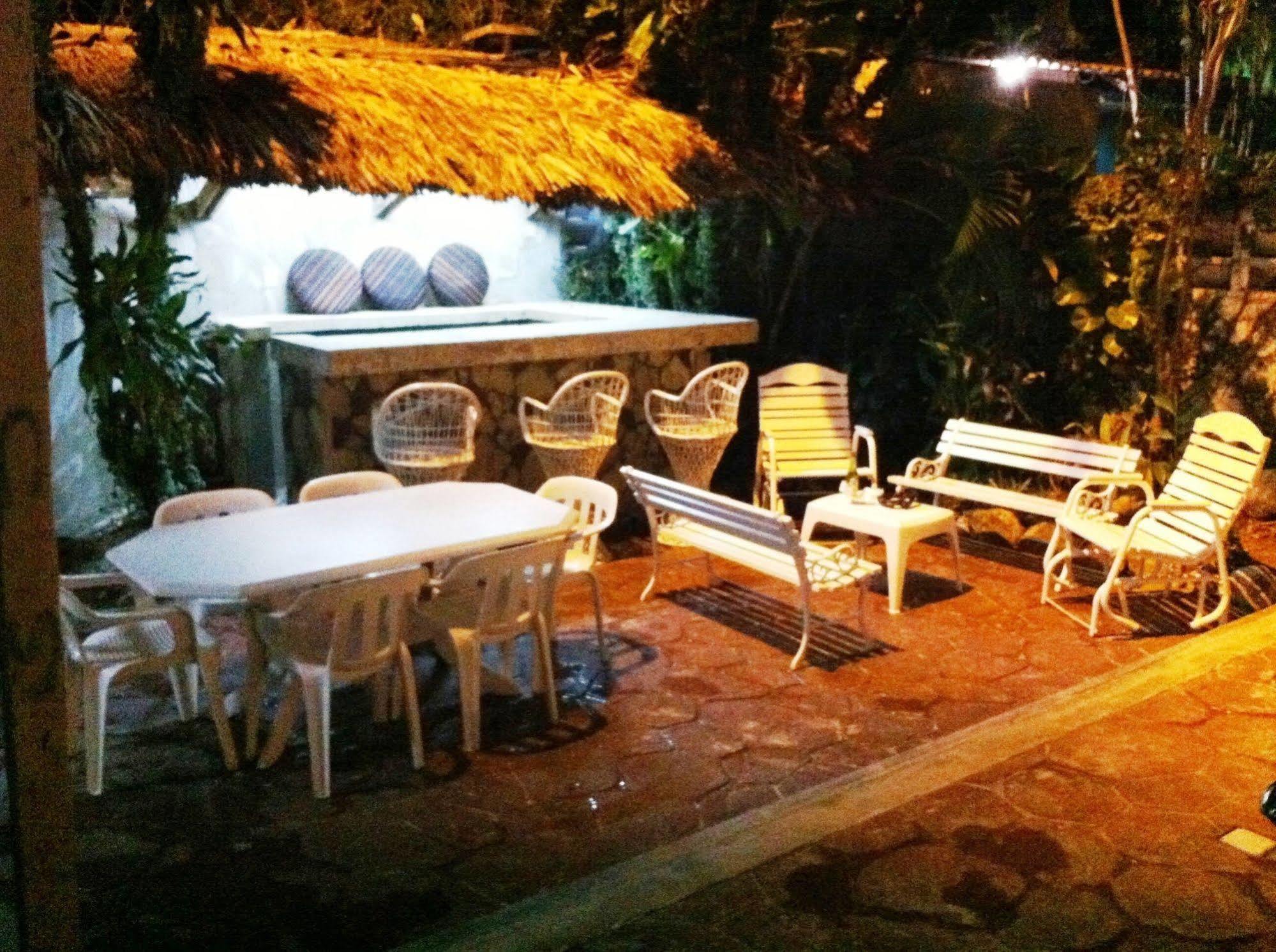 Hotel Caribe Barahona Exteriör bild